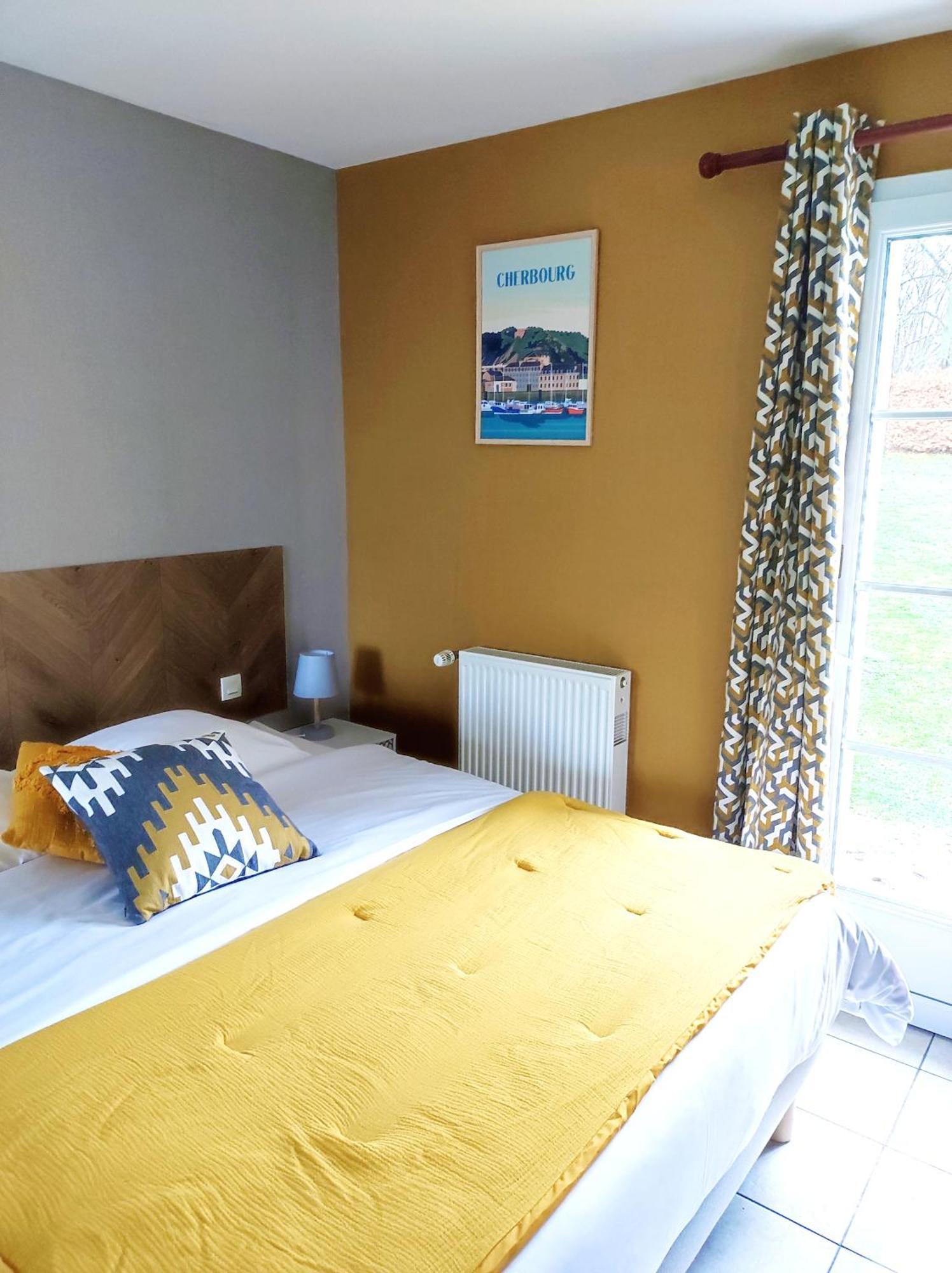 La Minoterie Bed and Breakfast Tessy-sur-Vire Εξωτερικό φωτογραφία