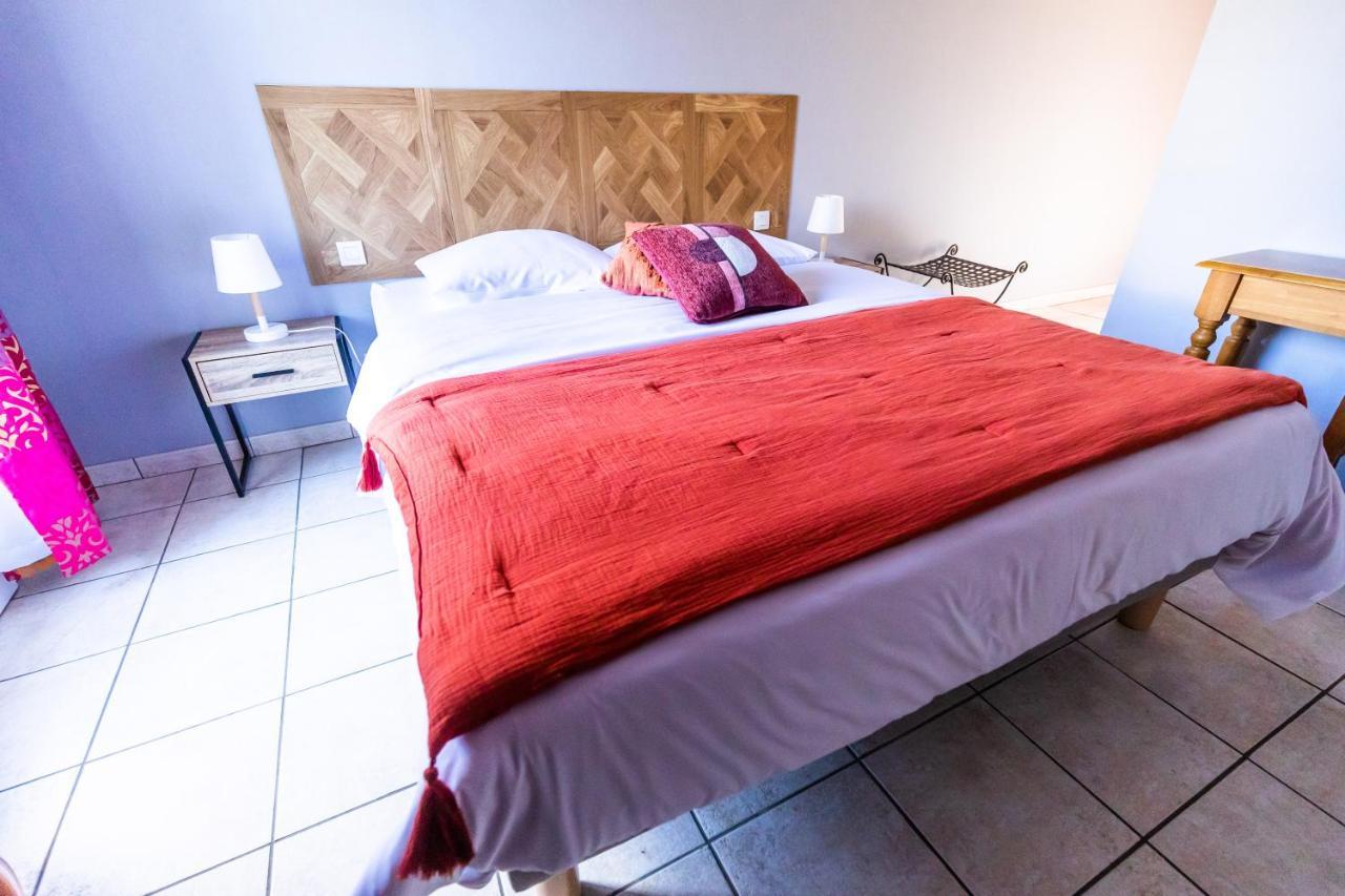 La Minoterie Bed and Breakfast Tessy-sur-Vire Δωμάτιο φωτογραφία