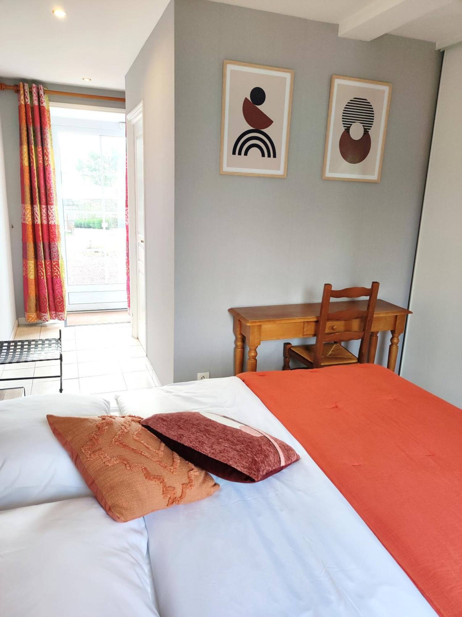 La Minoterie Bed and Breakfast Tessy-sur-Vire Δωμάτιο φωτογραφία